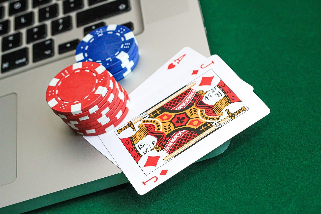 Esports Tournament Live Streaming နှင့် Betting Interface